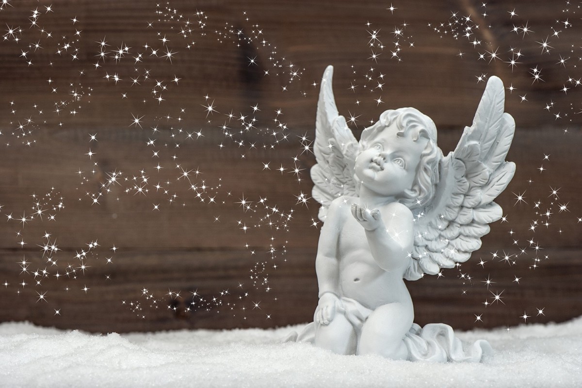 Plaque funéraire - petit ange blanc avec lumieres magiques dans la neige